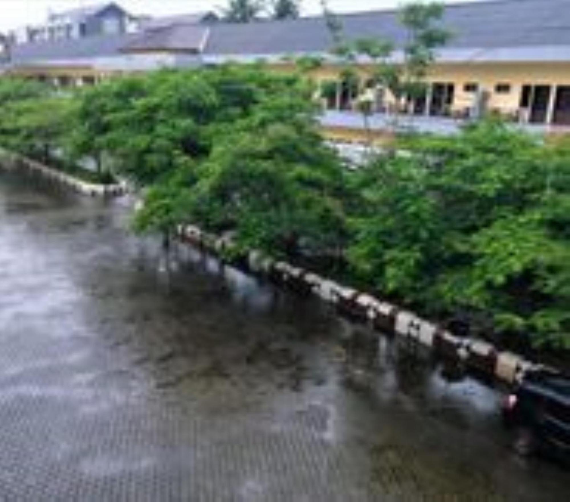 Uni Beach Hotel Pangandaran Zewnętrze zdjęcie